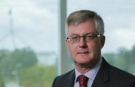 Gần nửa di dân thường trú Úc làm việc không đúng chuyên môn: Cựu Thư ký Ngân khố cảnh báo "lãng phí khổng lồ"